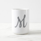 Chic Gray Initial Letter Monogram Modern Kaffeetasse (Mittel)