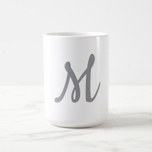 Chic Gray Initial Letter Monogram Modern Kaffeetasse (Mittel)