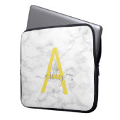 Chic Gray Yellow White Marble Script Name Monogram Laptopschutzhülle (Vorderseite Links)