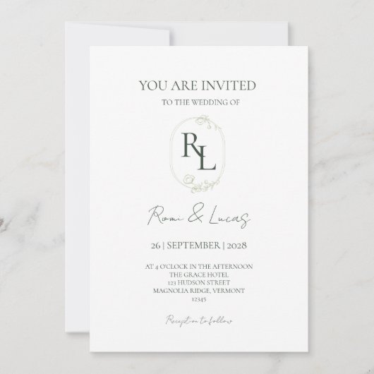 Chic Green Floral Monogram Wedding Einladung (Vorderseite)