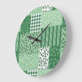 Chic Green Kleeblatts Imitate Patchwork Wall Clock Große Wanduhr (Winkel)