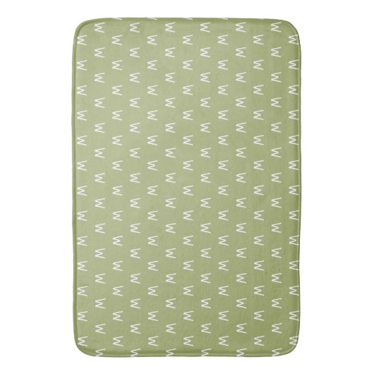 Chic Green White Monogram Badematte (Vorderseite Vertikal)