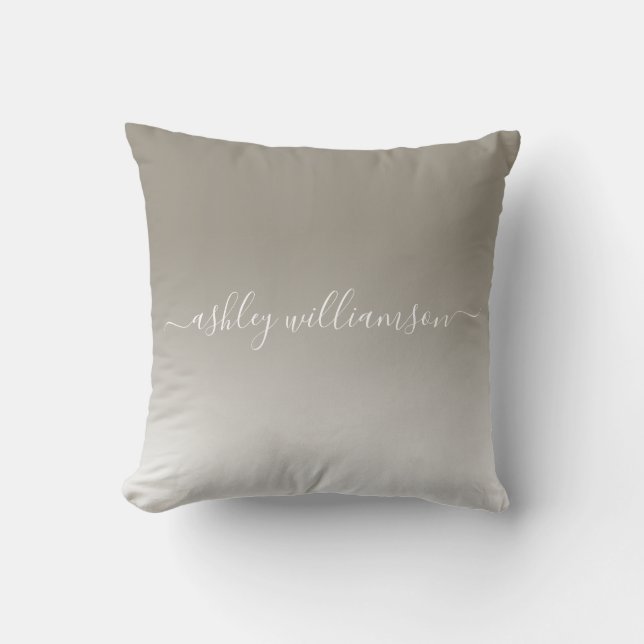Chic Grey White Ombre Effect Monogram Name Kissen (Vorderseite)