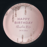 Chic Happy Birthday Rose Gold Glitzer Pappteller<br><div class="desc">Lass dein Geburtstagsfest mit dieser eleganten und glamourösen Party-Platte, mit einer luxuriösen Rose goldgelben Metallicoberfläche, verziert mit blendenden Rose Gold Glitzer Tropfen. Das schillernde Design ist perfekt für eine Geburtstagsfeier zum Thema Süßigkeiten geeignet und schafft eine unterhaltsame Atmosphäre mit schicker und moderner Ästhetik. Dieser Teller, der auf Ihren Stil abgestimmt...</div>