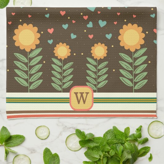 Chic Heart Floral Muster Brown Monogram Initial Geschirrtuch (Gefaltet)