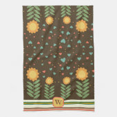 Chic Heart Floral Muster Brown Monogram Initial Geschirrtuch (Vertikal)