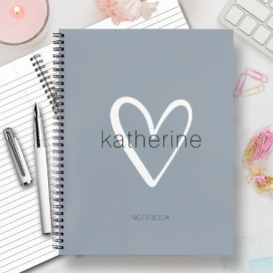 Chic Herz auf staubigem Blau Notizblock