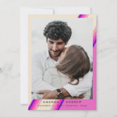 Chic Hot Pink 70er Retro Typografie Streifen Hochz Save The Date (Vorderseite)