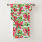Chic hot pink and green Christmas preppy towels Badhandtuch Set (Insitu)