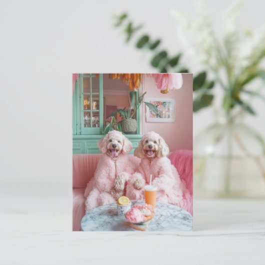 Chic Labradoodles in Pink Lounge Postkarte (Stehend Vorderseite)