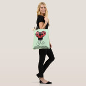 Chic Ladybug Quote Tote Bag - Ladybug Picnic Tasche (Am Model)