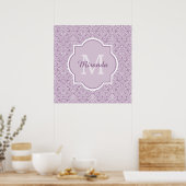 Chic Lavender Lila Damask Monogram mit Name Poster (Küche)