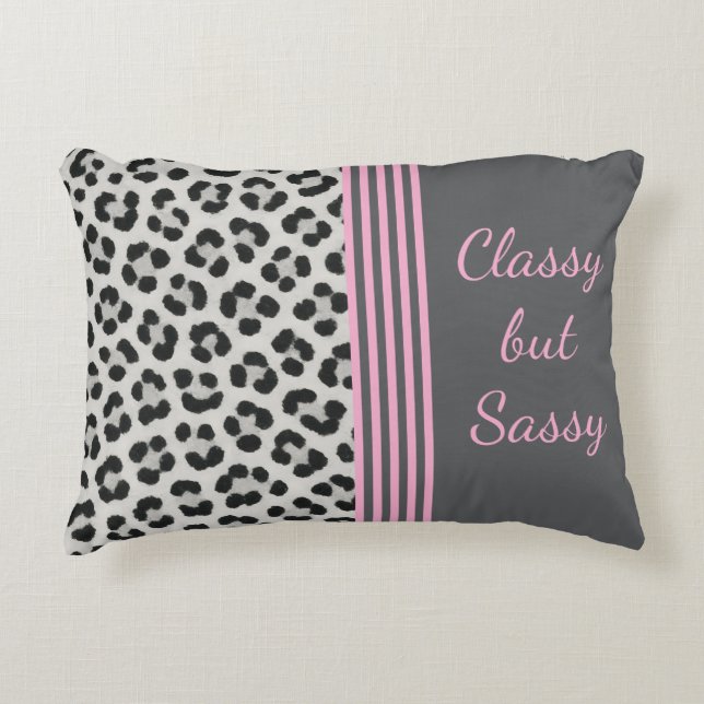 Chic Leopard Accent Pillow - Classy Girl Style Dekokissen (Vorderseite)
