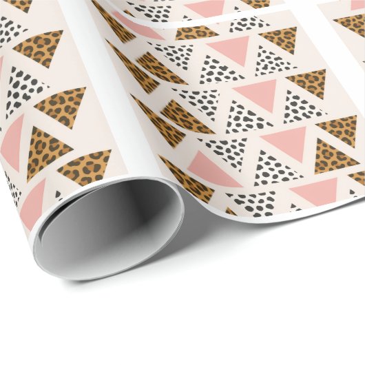 Chic Leopard & Pink Triangle Pattern Geschenkpapier (Rolleneckpunkt)