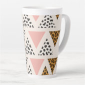 Chic Leopard & Pink Triangle Pattern Milchtasse (Rechte Ecke)