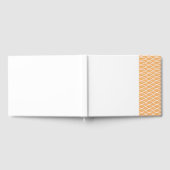 Chic Light Peach Right Offset Tile Waves on White Gästebuch (Voll)