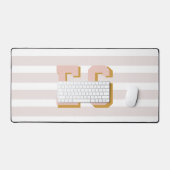 Chic Light Pink Preppy Monogram Initials Schreibtischunterlage (Tastatur & Maus)