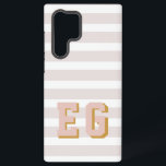 Chic Light Pink Preppy Striped Monogram Initials Samsung Galaxy Hülle<br><div class="desc">Die individuell gestaltete Monogramm-Telefonzelle ist ein großartiges Geschenk für Frauen. Um die Monogramm-Initalien auf diese funktionale androide Hülle zu personalisieren, ändern Sie sie einfach. Die hellrosa und goldfarbenen Initialen sind mit hellrosa Streifen und boho farbig gestaltet. Das individuell anpassbare Monogramm fügt einen einzigartigen Flair hinzu und macht es zu einem...</div>