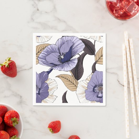 Chic lila, fein Mohnblütengeschirr mit hellbraunen Serviette (Beispiel)