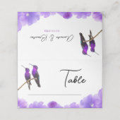 Chic Lila Hummingbirds and Petals Wedding Platzkarte (Außenseite Aufgefaltet)