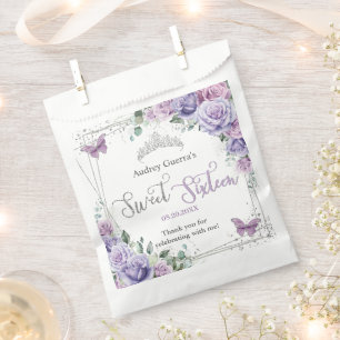 Chic Lila Lilac Floral Butterflies 16 . Geburtstag Geschenktütchen