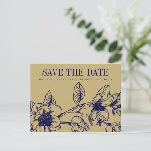 Chic Magnolia Blume | Gold | SAVE THE DATE Ankündigungspostkarte (Stehend Vorderseite)