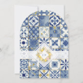 Chic Mediterranean Tiles Monogram Lemons & Flowers Einladung (Vorderseite)