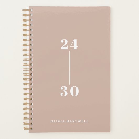 Chic Minimal Dusty Pink Typografie Wochen Monatsze Planer (Vorderseite)
