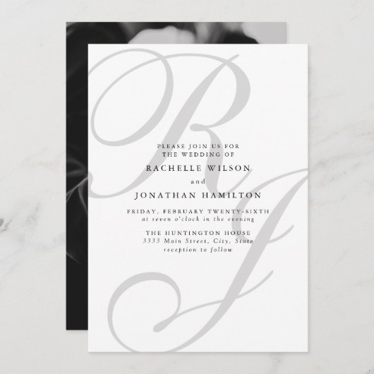 Chic Minimal Foto Schwarz-weiß Monogram Wedding Einladung (Vorne/Hinten)