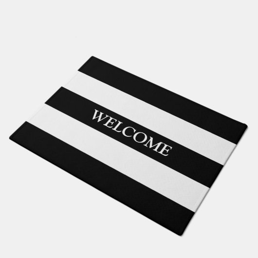 Chic Minimal Schwarz-weiße Linien Streifen individ Fußmatte (Schrägansicht)