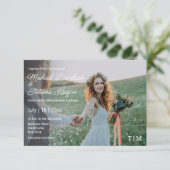 chic minimal script verblasst Foto Monogramm Hochz Einladung (Stehend Vorderseite)