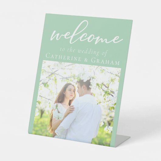 Chic Mint Green Couple Foto Hochzeit Begrüßung Sockelschild (Vorderseite)