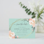Chic Mint Green Peach Gold Floral Save the Date Ankündigungspostkarte (Stehend Vorderseite)
