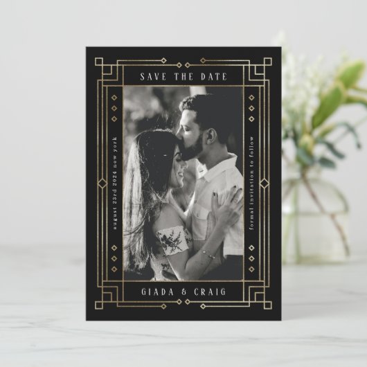 Chic Modern Art Deco Imitats Gold Schwarz Save the Ankündigung (Stehend Vorderseite)