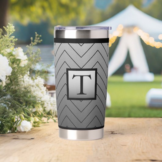 Chic Modern Black and Gray Zickzack Thermobecher (Hochzeit)