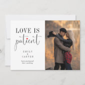 Chic Modern Black Liebe ist Patient Typografie Fot Einladung (Vorderseite)