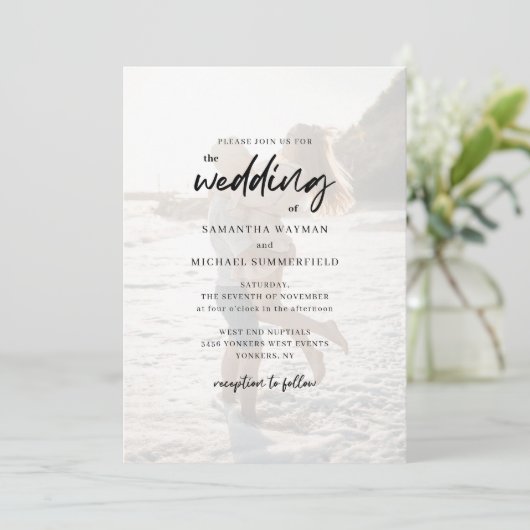 Chic Modern Couples Foto Script Wedding Einladung (Stehend Vorderseite)