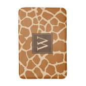 Chic Modern Giraffe Print Monogram Badematte (Vorderseite Vertikal)
