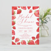 Chic Modern Red Strawberry Summer Brautparty Einladung (Stehend Vorderseite)