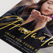 Chic Modern Script Graduate Foto Abschluss Gold Folieneinladung