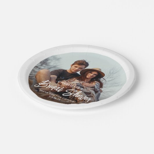 Chic Modern Script und Foto Minimales Brautparty Pappteller (Schrägansicht)