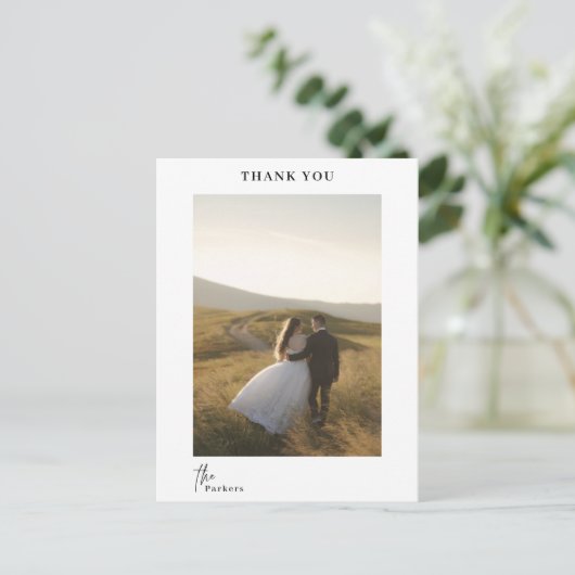 Chic Modern Script Vielen Dank für Ihre Hochzeit Postkarte (Stehend Vorderseite)