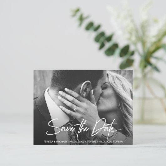 Chic Modern Script Wedding Save the Date Foto Postkarte (Stehend Vorderseite)