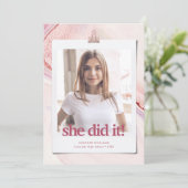 Chic Modern Typografy Abschluss Ankündigung (Stehend Vorderseite)