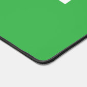 Chic Modern White GOLF Text Kelly Green Background Schreibtischunterlage (Ecke)