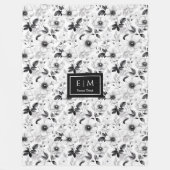 Chic monochrome Blumendecke mit individuelle Name Fleecedecke (Vorderseite)