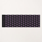 Chic Monogram Lila Om Symbol Muster Black Yoga Yogamatte (Vorderseite (Horizontal))