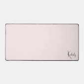 Chic Monogram Pink Schreibtischunterlage (Vorderseite)