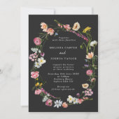Chic Moody Wild Blume Wreath Wedding Einladung (Vorderseite)