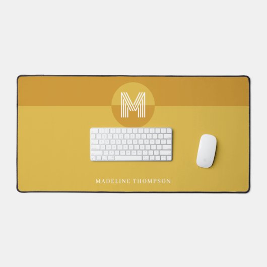 Chic Mustard Yellow Geometric Modern Monogram Schreibtischunterlage (Tastatur & Maus)